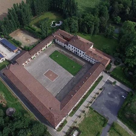 Agriturismo Cascina Farisengo Stagno Lombardo Exteriér fotografie